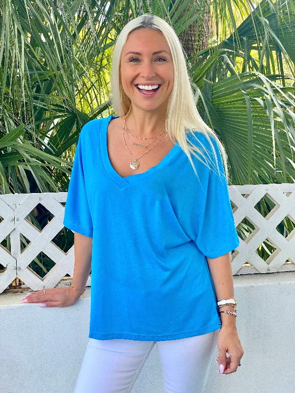 Women's Blouse with Mandarin CollarBlue V-Neck Tee