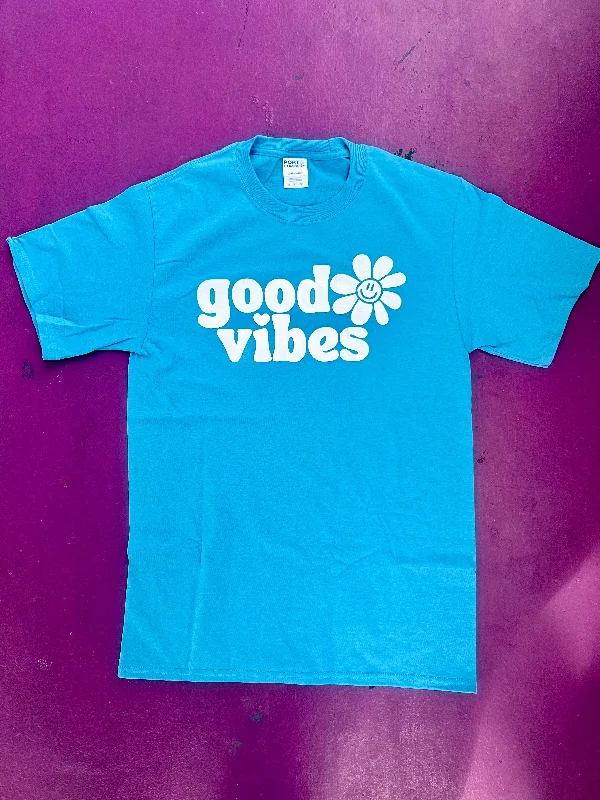 Women's Blouse with V-Shaped HemGood Vibes Blue Tee