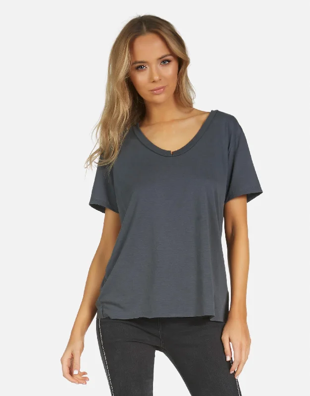 Women's Button-Up BlouseDelano Core Boyfriend Tee