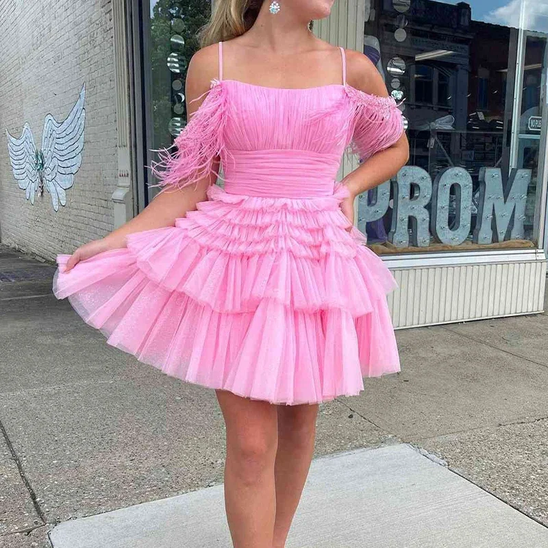 Women's Keyhole Collar DressesFeathers Homecoming Dresses for Girls Spaghetti Zipper Closure Short A Line Tiered Pleats Prom Party Gowns Graduation Dress