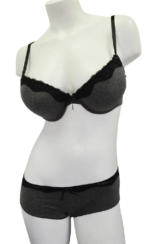 lightweight mesh panties with a floral lace overlay for a feminine lookGray & Black T-shirt Fabric Bra & Panty Set