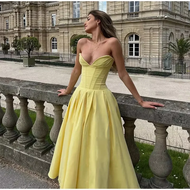 Women's High Collar DressesChic Sleeveless Backless High Waist A-line Gown Lady Fashion Party Robe Elegant Yellow Women's Strapless Pleated Long Dress