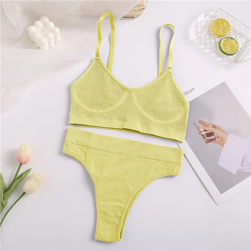 Thongs Style Yellow