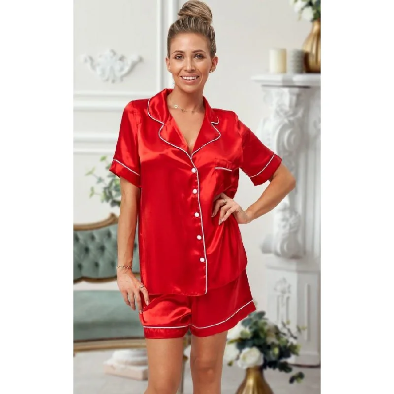 women's pajamas for all-season comfortLuxurious Red short satin pyjamas